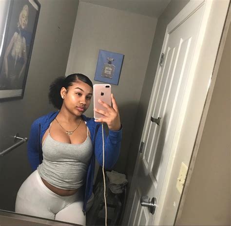 light skin big titties|Baddie : r/lightskinbeauties